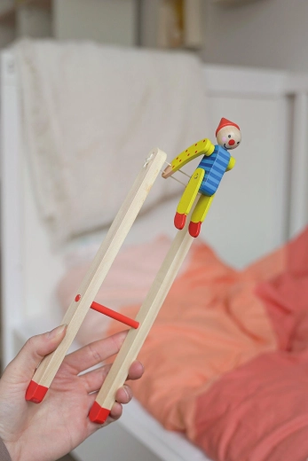 Haz girar al payaso con una simple presión
