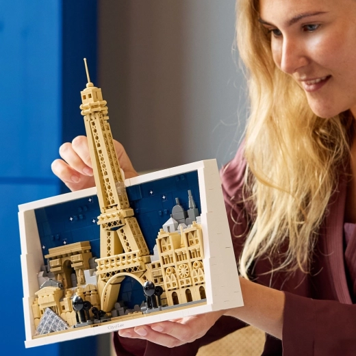 Decoración para pared y estantería