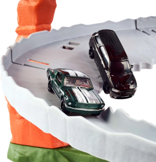2 cochecitos metálicos Matchbox a escala 1:64 en el paquete