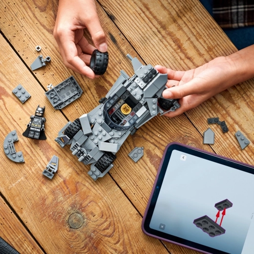 Construcción interactiva con la app LEGO Builder