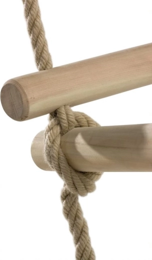 Peldaños de madera maciza y cuerda resistente