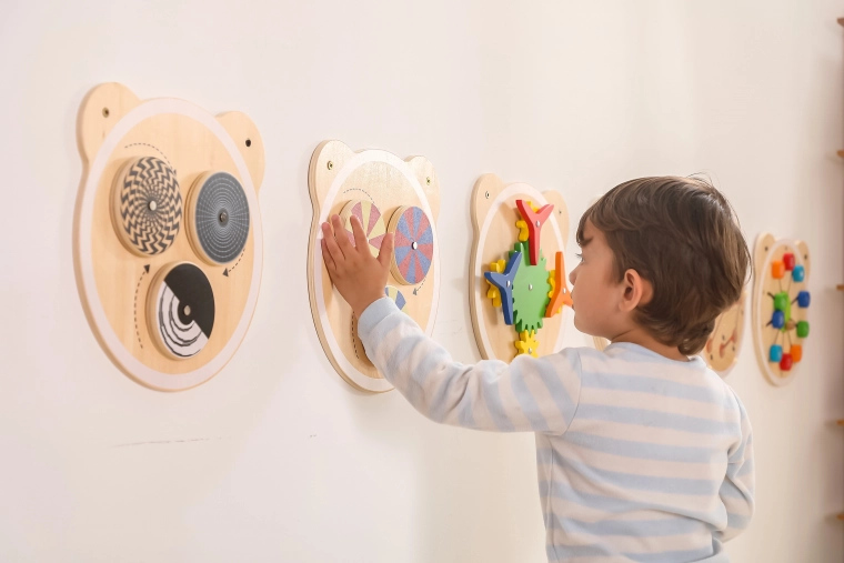 El diseño para pared ahorra espacio