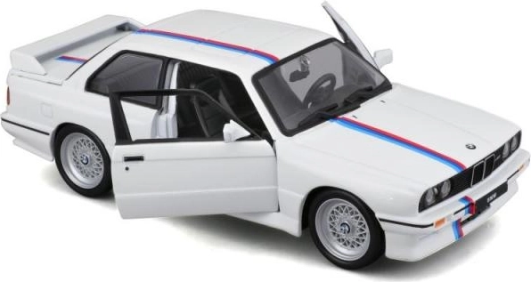 Puertas practicables e interior realista