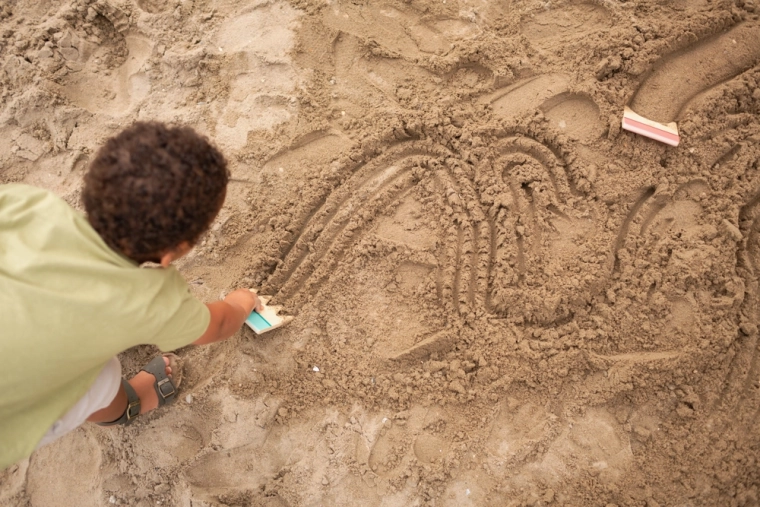 Diversión creativa en el arenero y en la playa