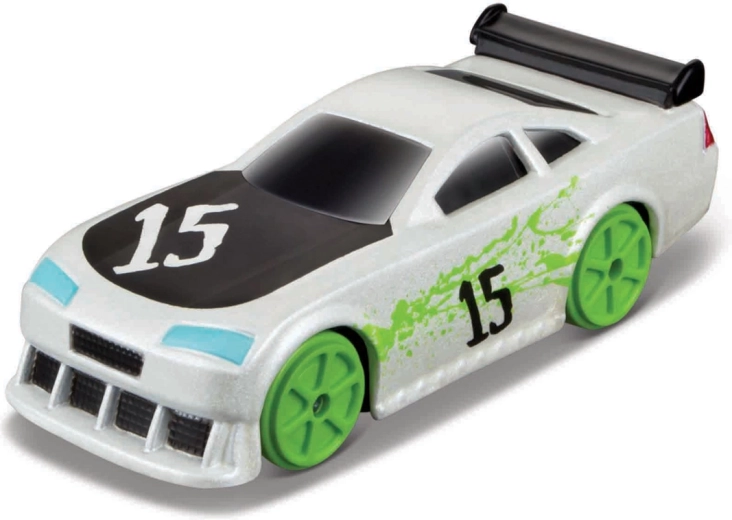 Miniatura metálica 1:64 con rodaje libre