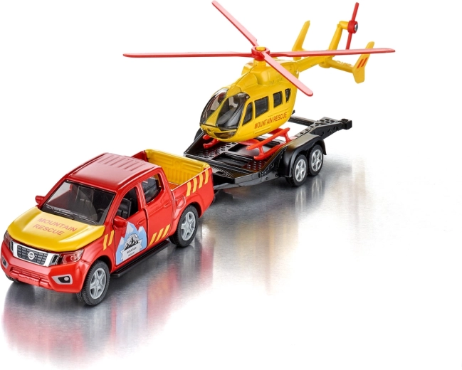 Transporte del helicóptero en el remolque