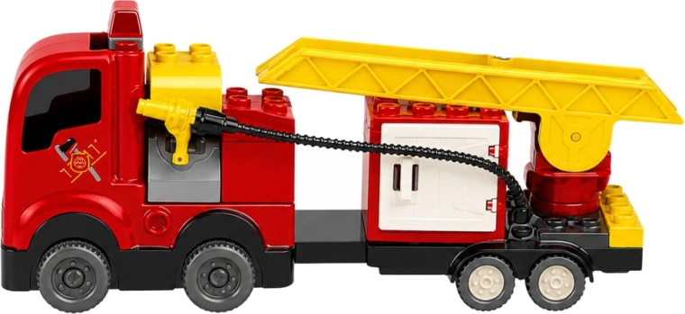 Coche de bomberos con propulsión por fricción