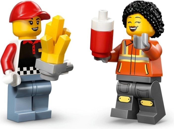 Dos minifiguras y accesorios