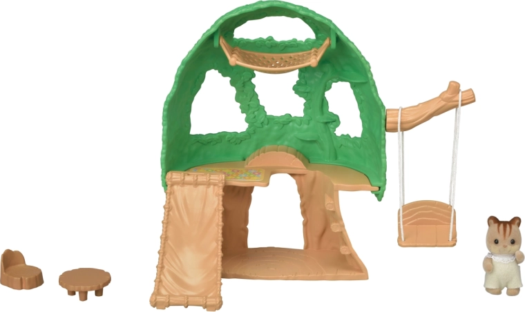 Árbol de juegos de la guardería con Baby Ardilla de las Nueces
