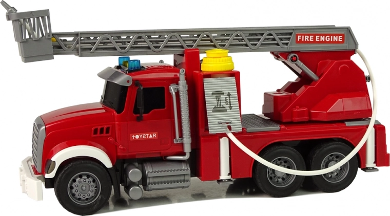 Aspersión real de agua desde la manguera