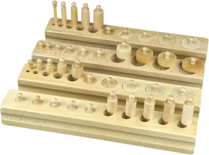 Cilindros con pomos de madera de haya Moyo Montessori