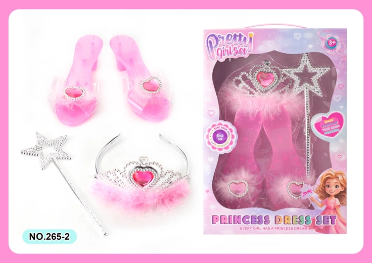 Set de accesorios para una pequeña princesa: zapatos, tiara y varita mágica