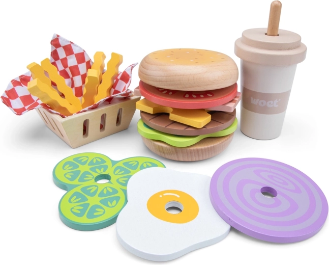 Set de comida rápida de madera: hamburguesa, patatas fritas y batido