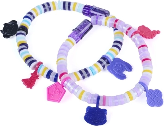 Pulseras terminadas llenas de detalles