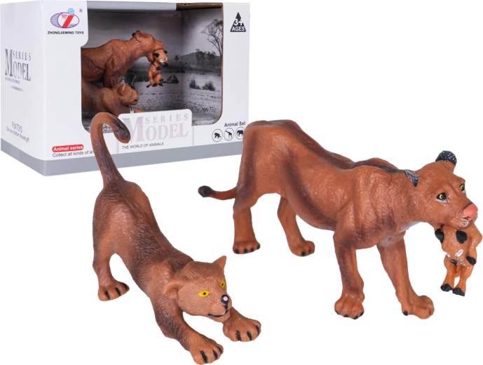 Set de figuras de leona con crías