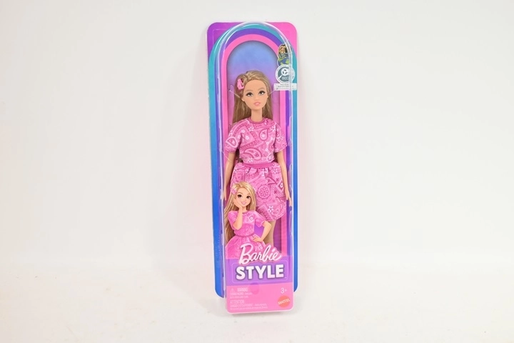 Barbie Fashionistas muñeca de moda