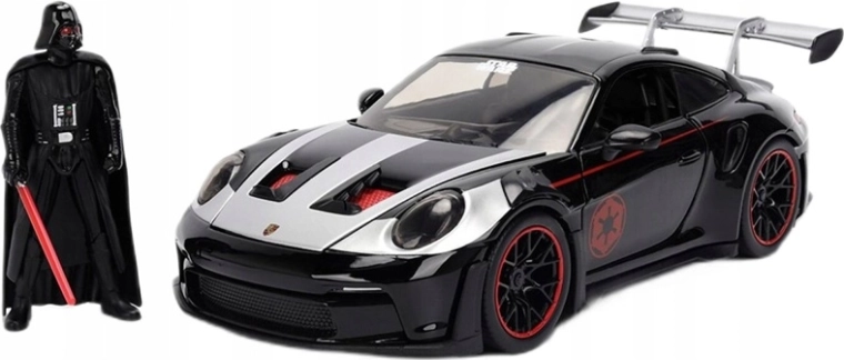 Escala 1:24 y figura incluida en el paquete