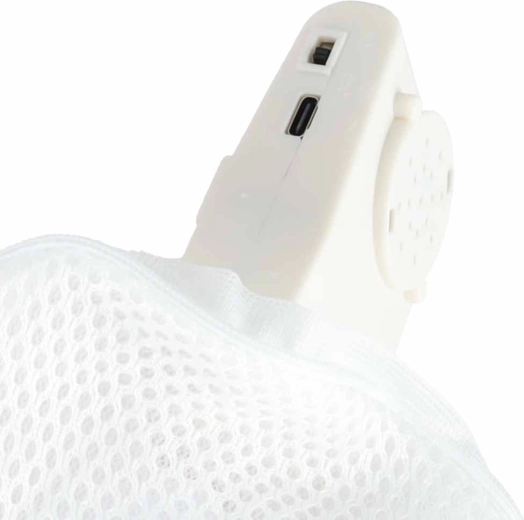Carga mediante USB y mando a distancia