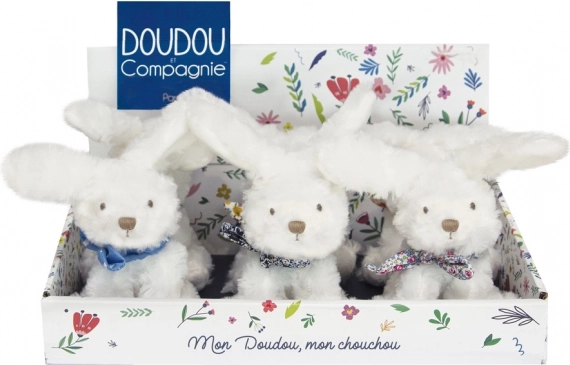 Conejito de peluche con pañuelo