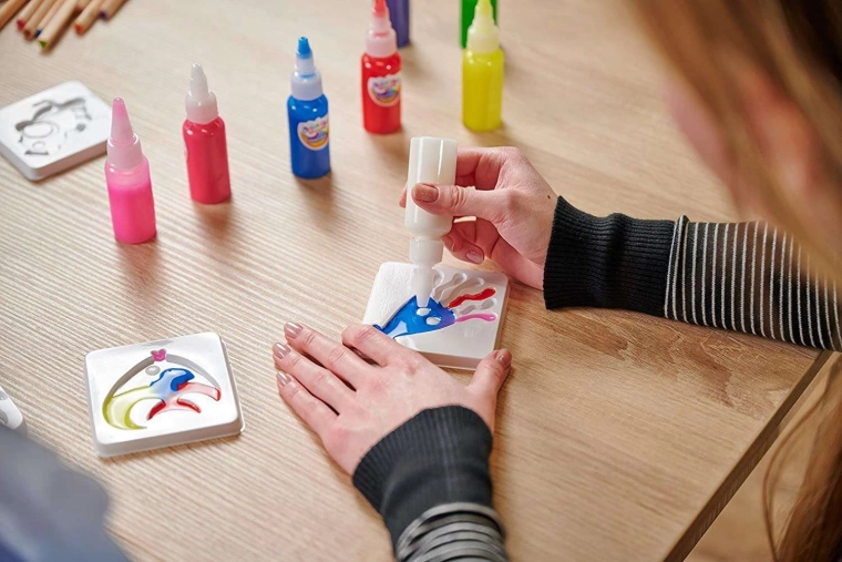 Creación de figuras 3D con gel de colores