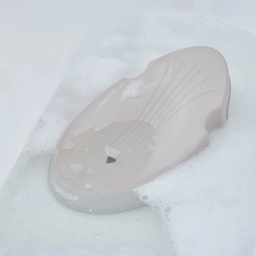 Forma ergonómica para un baño tranquilo y seguro