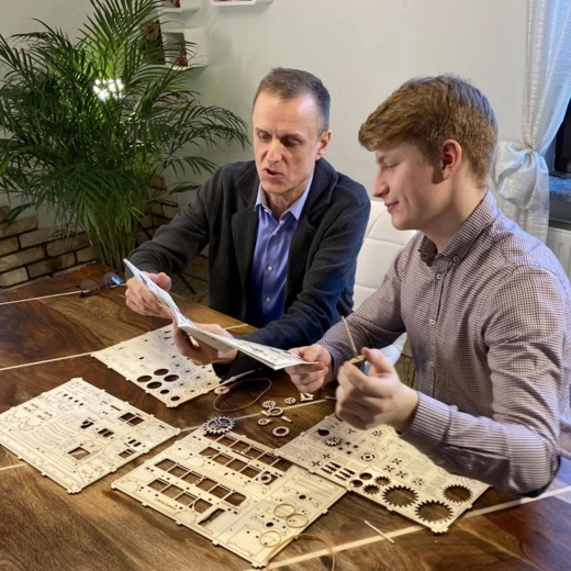 Montaje sin pegamento ni herramientas