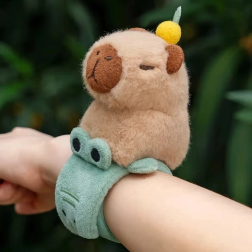 Capibara suave como un tierno accesorio