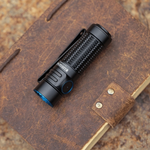 Diseño EDC con clip dual