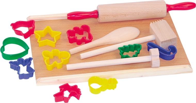 Set de utensilios de cocina con moldes