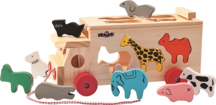 Camión de madera con encajable de animalitos WOODY para tirar