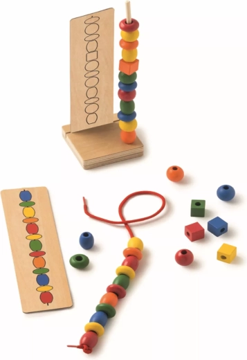 Toys for life: ensartar cuentas según plantillas