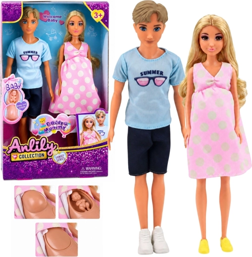 Familia Anlily: mamá embarazada, papá y bebé
