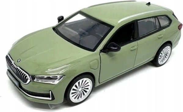 Modelo eléctrico MSZ Škoda Superb Combi iV verde