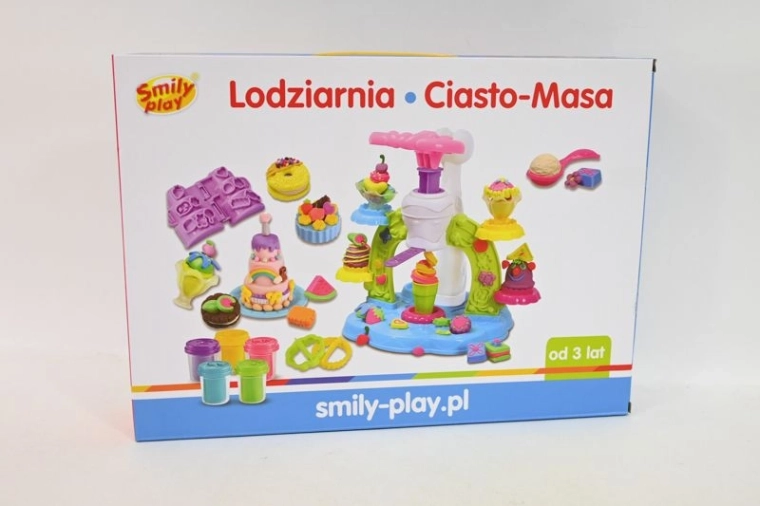 SmilyPlay heladería infantil con plastilina