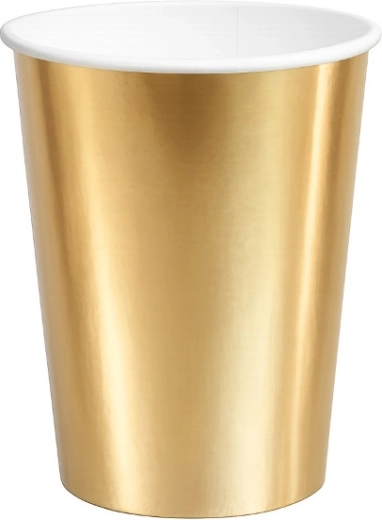 Vasos de papel dorados