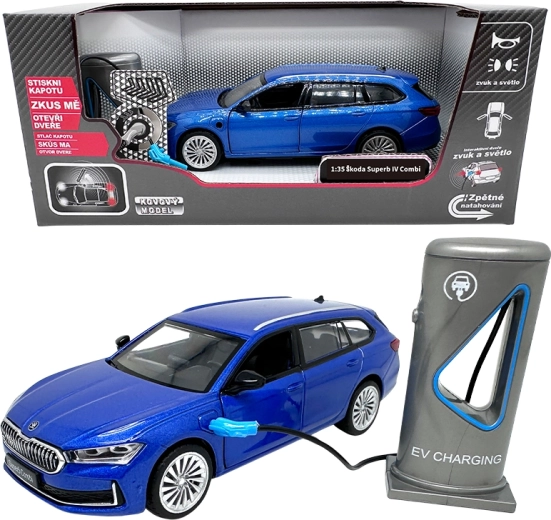 Modelo metálico Škoda Superb IV Combi con estación de carga, azul 1:35