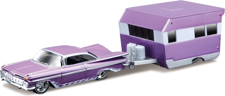 Maisto Design Tow & Go 1959 Chevrolet Impala con caravana Alameda 1:64