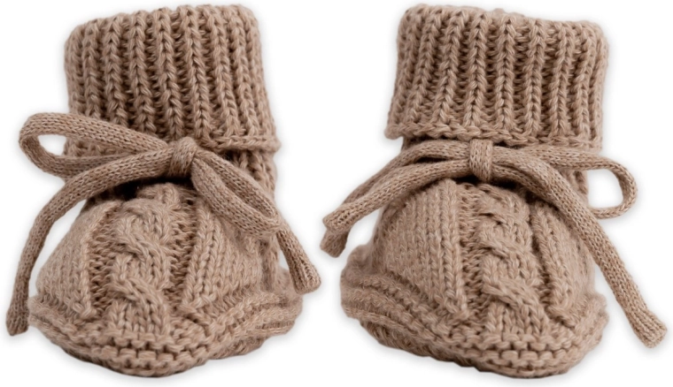 Patucos de punto Lodger knit cable fudge 0–6 meses