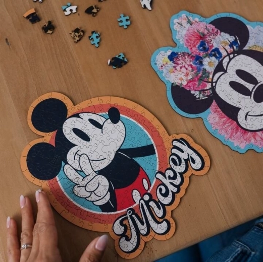 10 figuras temáticas con motivo MICKEY