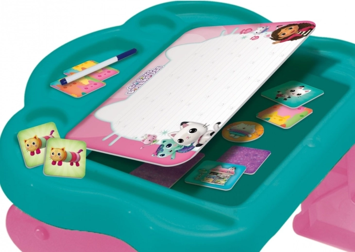 Mesita práctica y estable para jugar y aprender