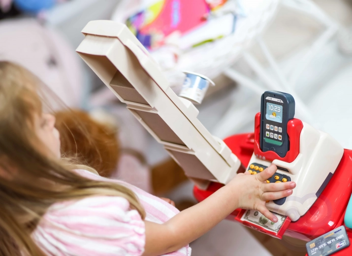 Caja registradora con terminal y cajón abatible