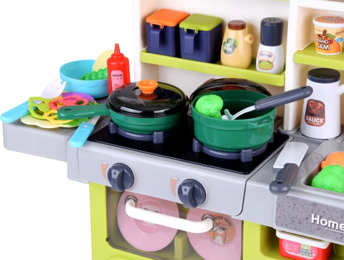 Cocina realista con luz, sonido y vapor