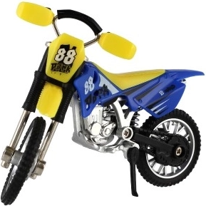 Aspecto realista en tamaño compacto de 12 cm