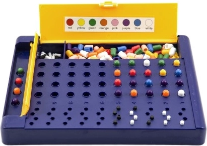 Base de juego práctica con espacio de almacenamiento