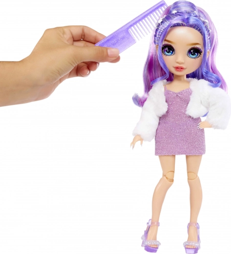 Largo cabello violeta para peinados infinitos