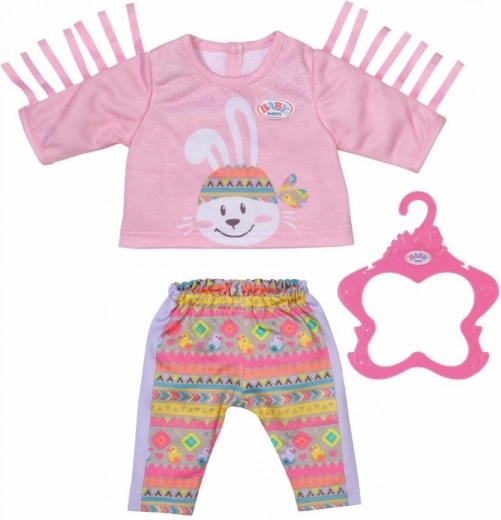 Top con flecos y conejito con estilo