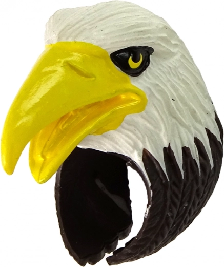 Cabeza de águila realista