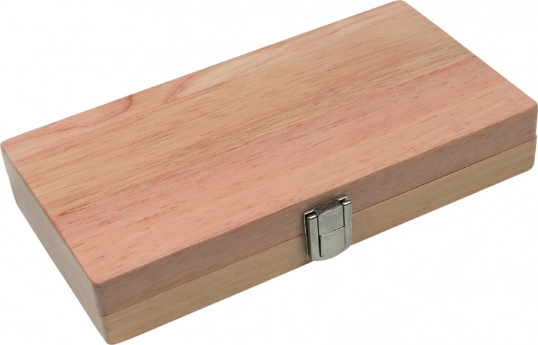 Caja compacta con cierre seguro
