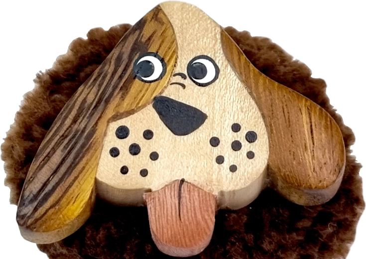 Cabecita de perrito de madera hecha a mano