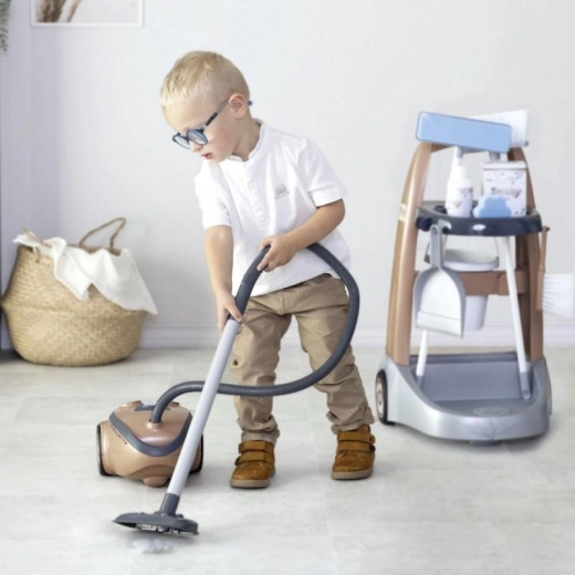 Sonido auténtico de aspiradora para un juego realista